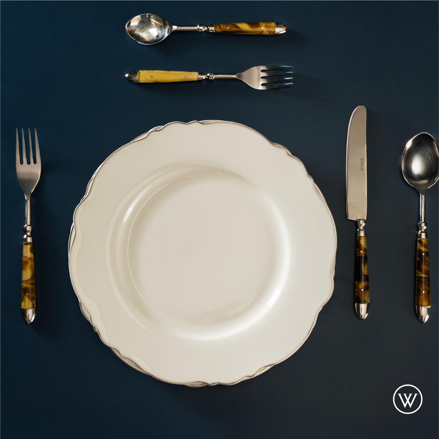 Aparelho de Jantar 42 Peças de Porcelana Maldivas Branco com Fio Prata - Wolff