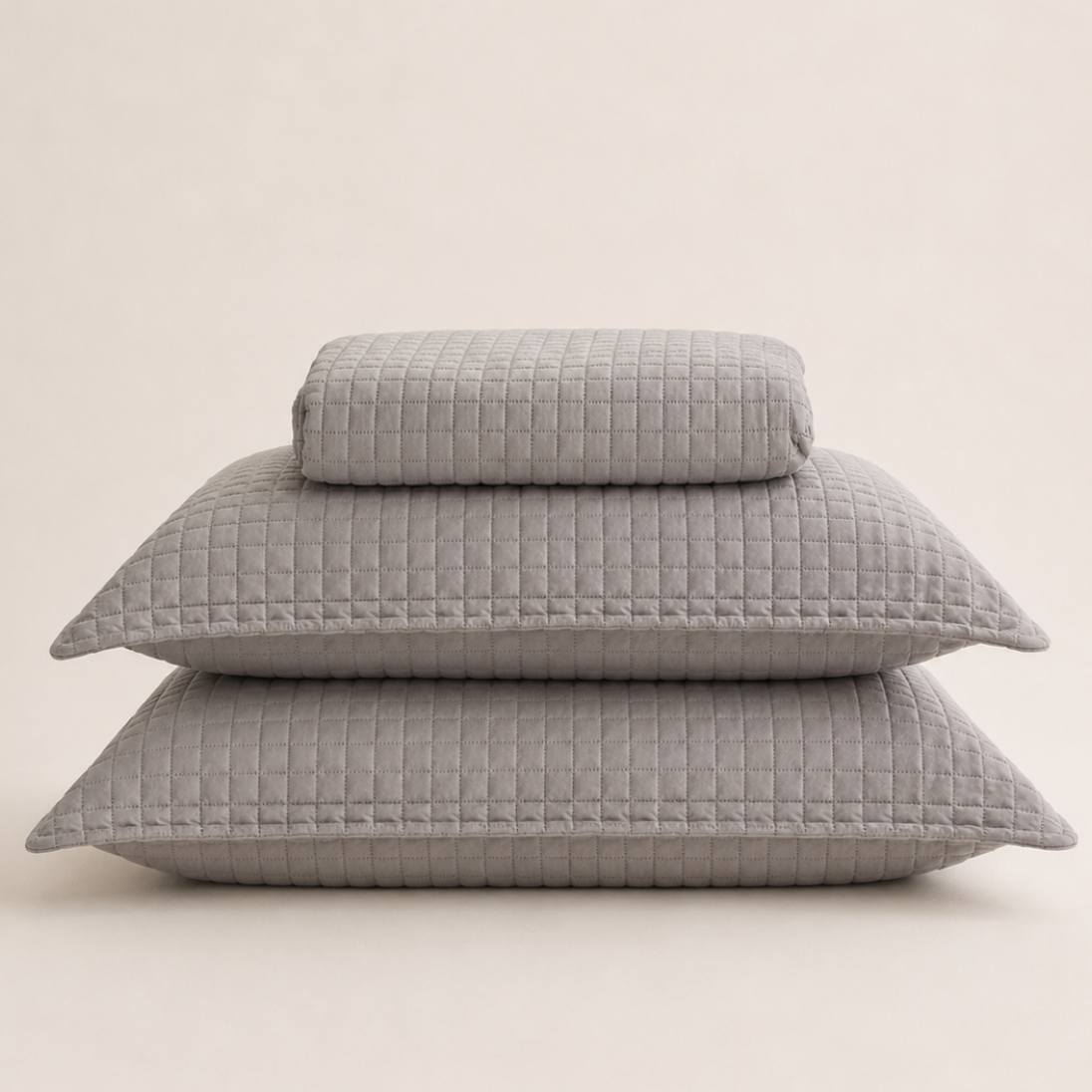 Colcha Matelassê Quadrat King com 2 Porta Travesseiros Cinza Microfibra - Lyor