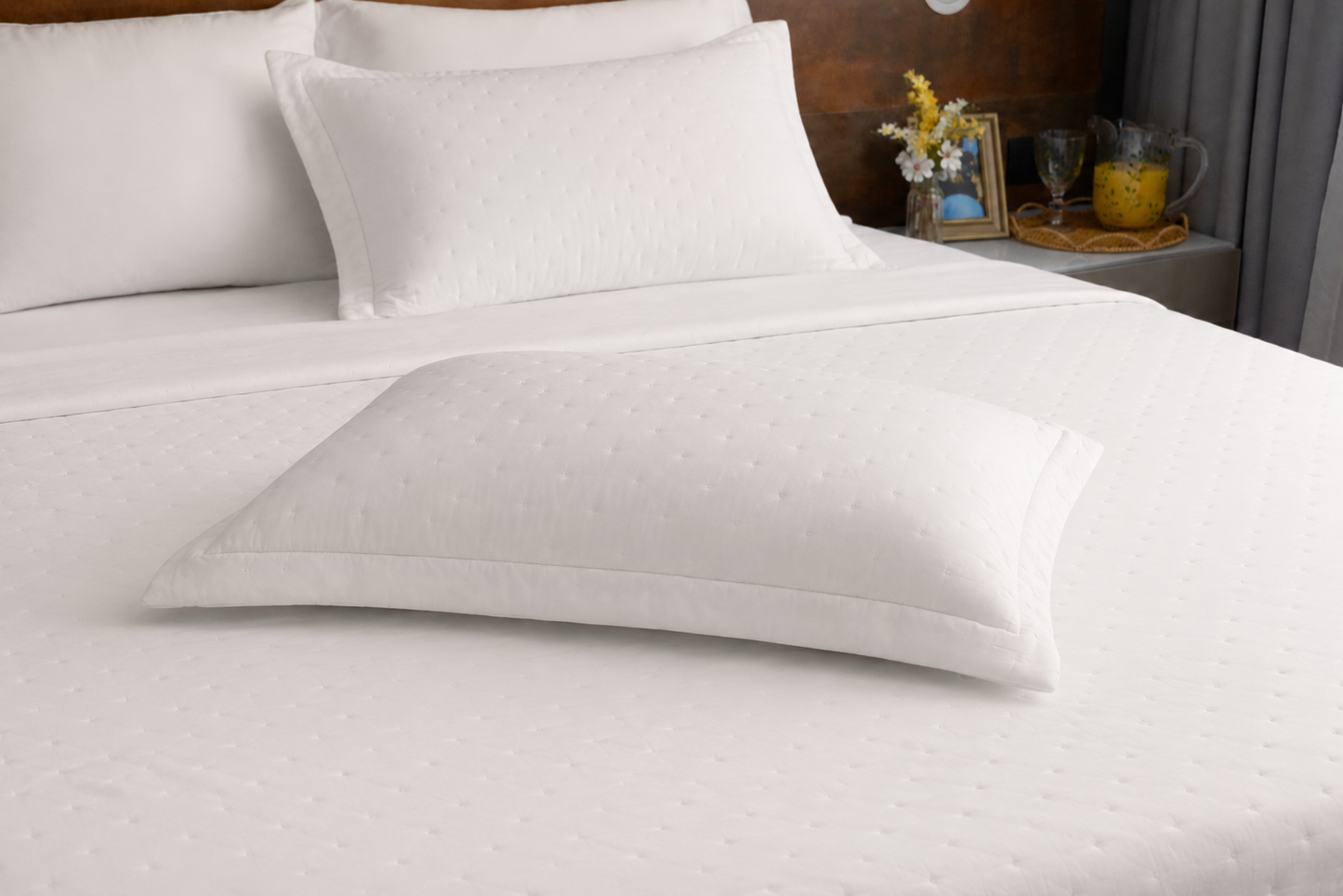 Fronha Saphira 50cm x 70cm Toque 300 Fios Branco Microfibra - Lyor