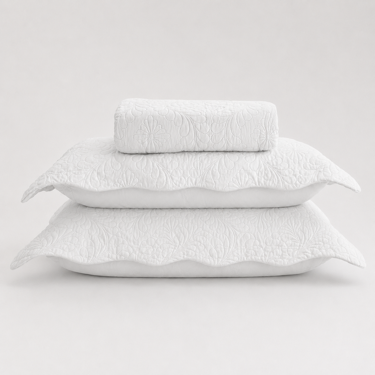 Colcha Matelassê Arabeske Queen com 2 Porta Travesseiros Branco Microfibra - Lyor