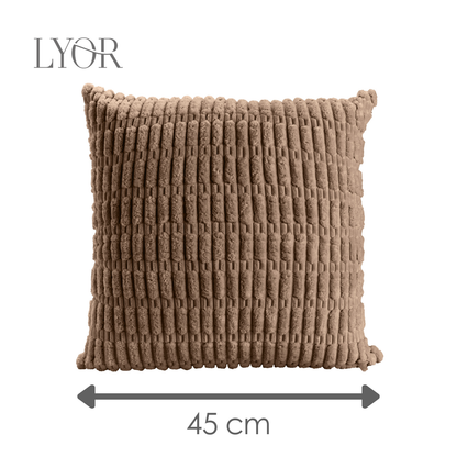 Capa para Almofada Carinho 45cm x 45cm Marrom Poliéster - Lyor