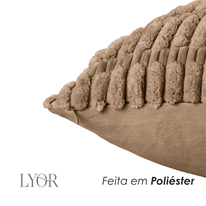 Capa para Almofada Carinho 45cm x 45cm Marrom Poliéster - Lyor