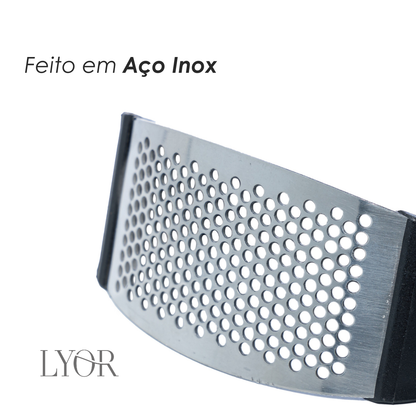 Espremedor de Alho Aço Inox Alça em Plástico Preto 11cm x 5cm x 7cm Lyor