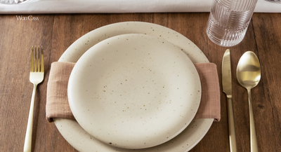 Como montar uma mesa posta com pratos clássicos