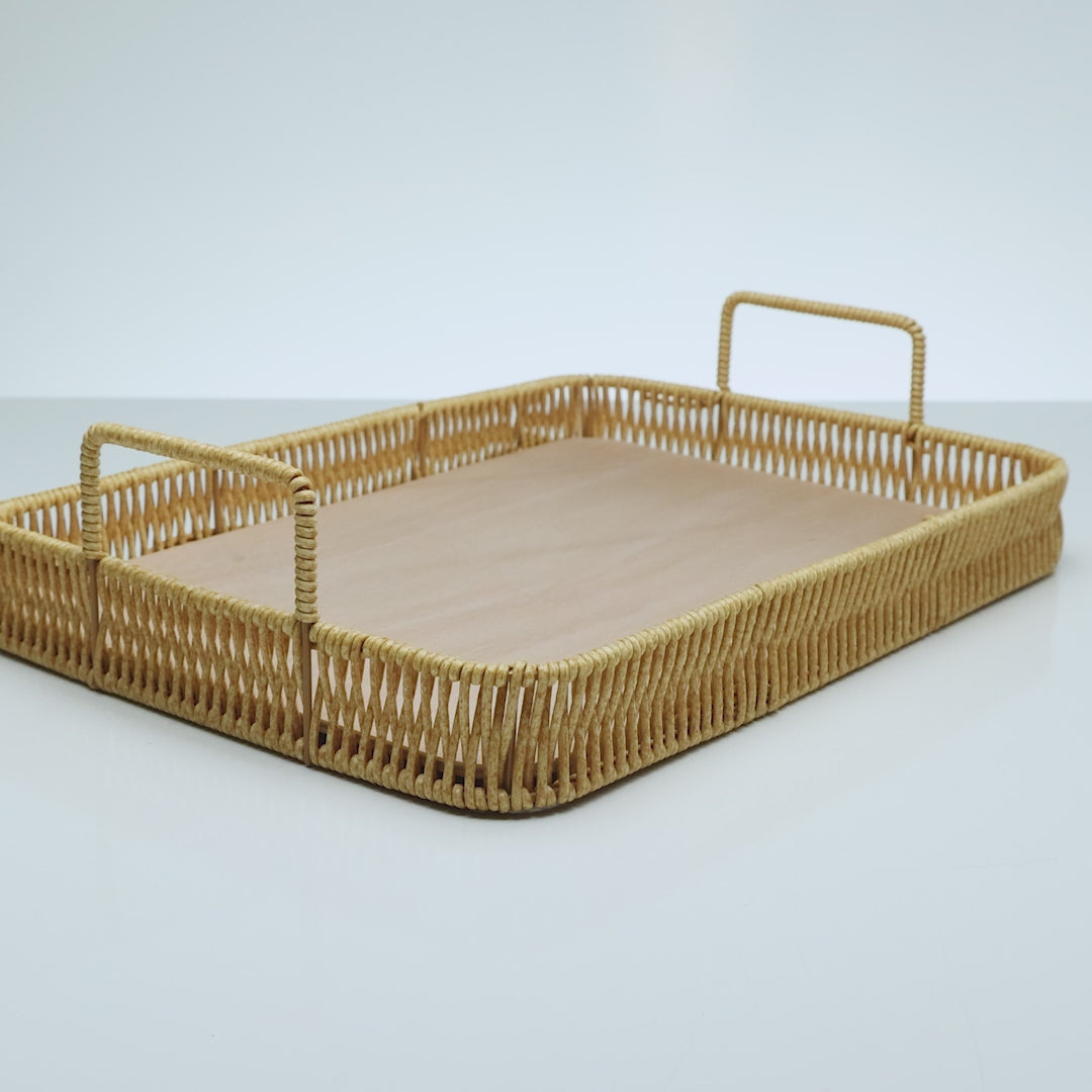 Bandeja Retangular com Alça Kali 35cm x 25cm x 4,5cm Plástico - Lyor