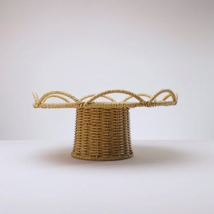 Prato para Bolo com Pé Bali 25cm x 25cm x 12,5cm Plástico - Lyor
