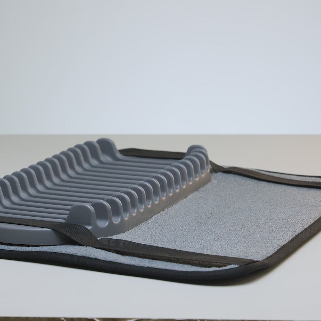 Tapete para Secar Louças com Escorredor de Pratos 43cm x 35cm x 4cm Cinza Microfibra – Lyor