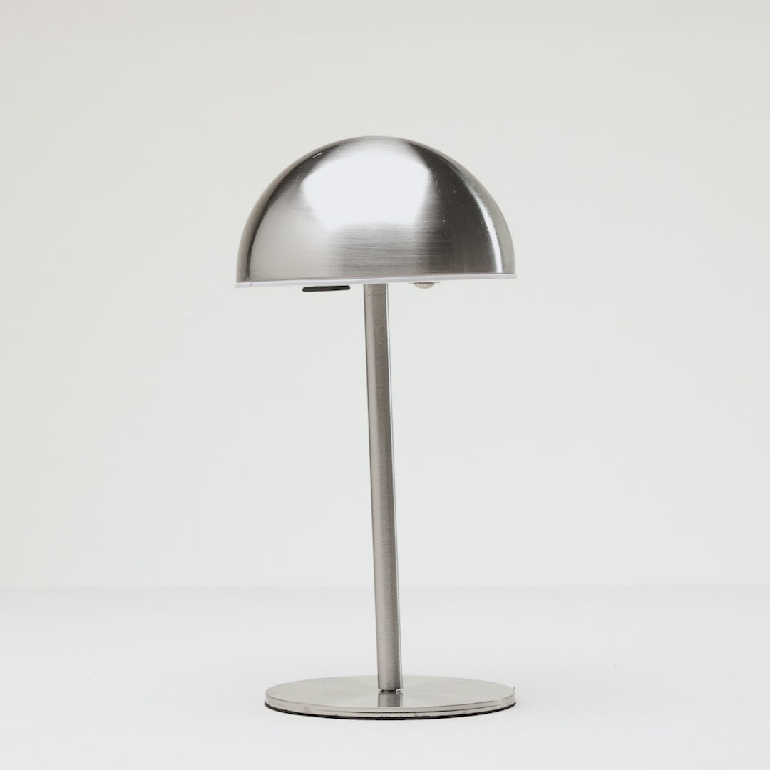 Luminária de Mesa Led 3 Tons Usb Eclipse Prata Metal - Lyor