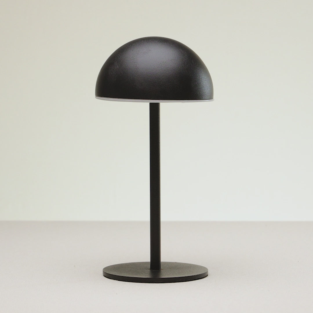 Luminária de Mesa Led 3 Tons Usb Eclipse Preta Metal - Lyor