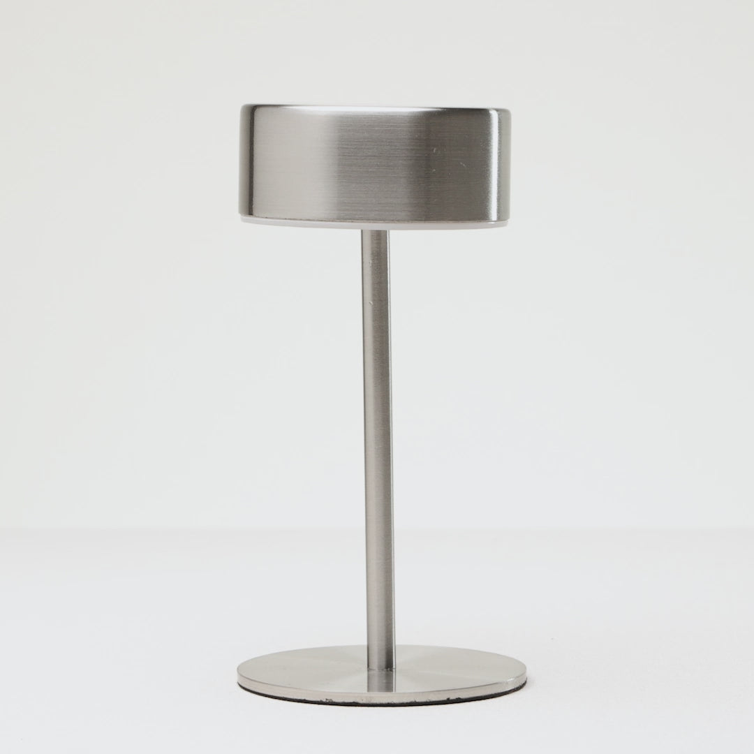 Luminária de Mesa Led 3 Tons Usb Lyra Prata Metal - Lyor