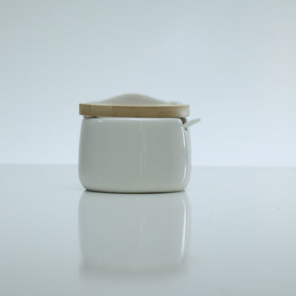 Saleiro de Mesa de Cerâmica com Tampa de Bambu e Colher Bianco 10cm x 9,5cm x 9,5cm - Lyor