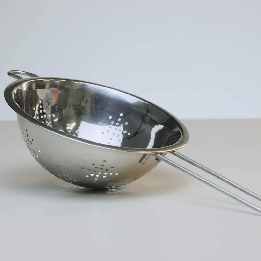 Escorredor de Massa com Cabo Longo Prime 20cm Aço Inox - Lyor