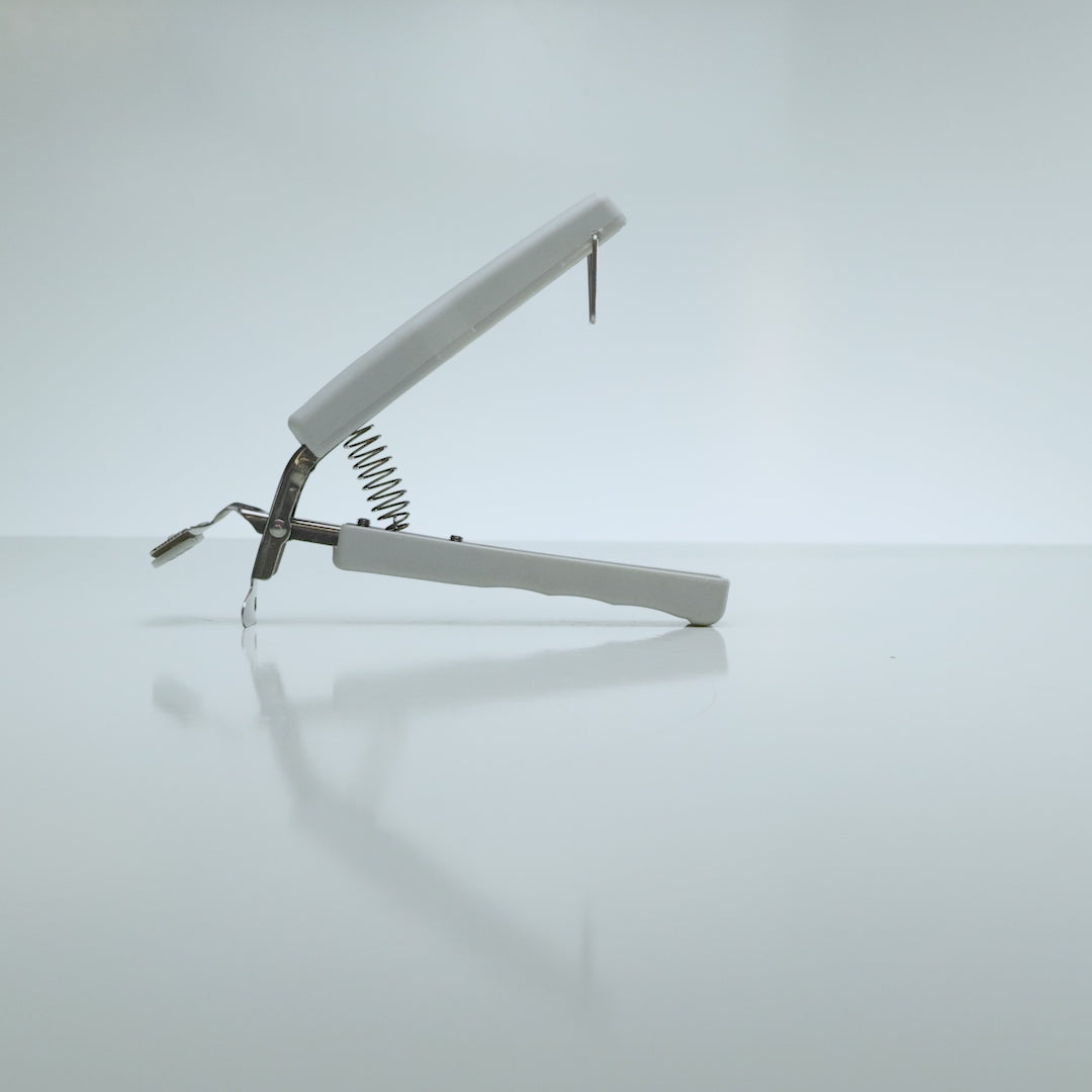 Pegador de Assadeiras e Panelas com Trava 17,5cm Aço Inox - Lyor