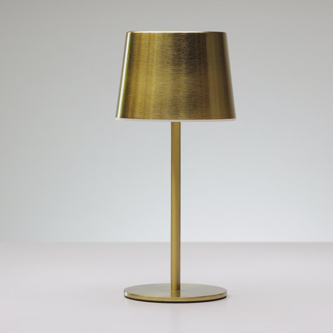 Luminária de Mesa Led 3 Tons Usb Elara Dourada - Lyor