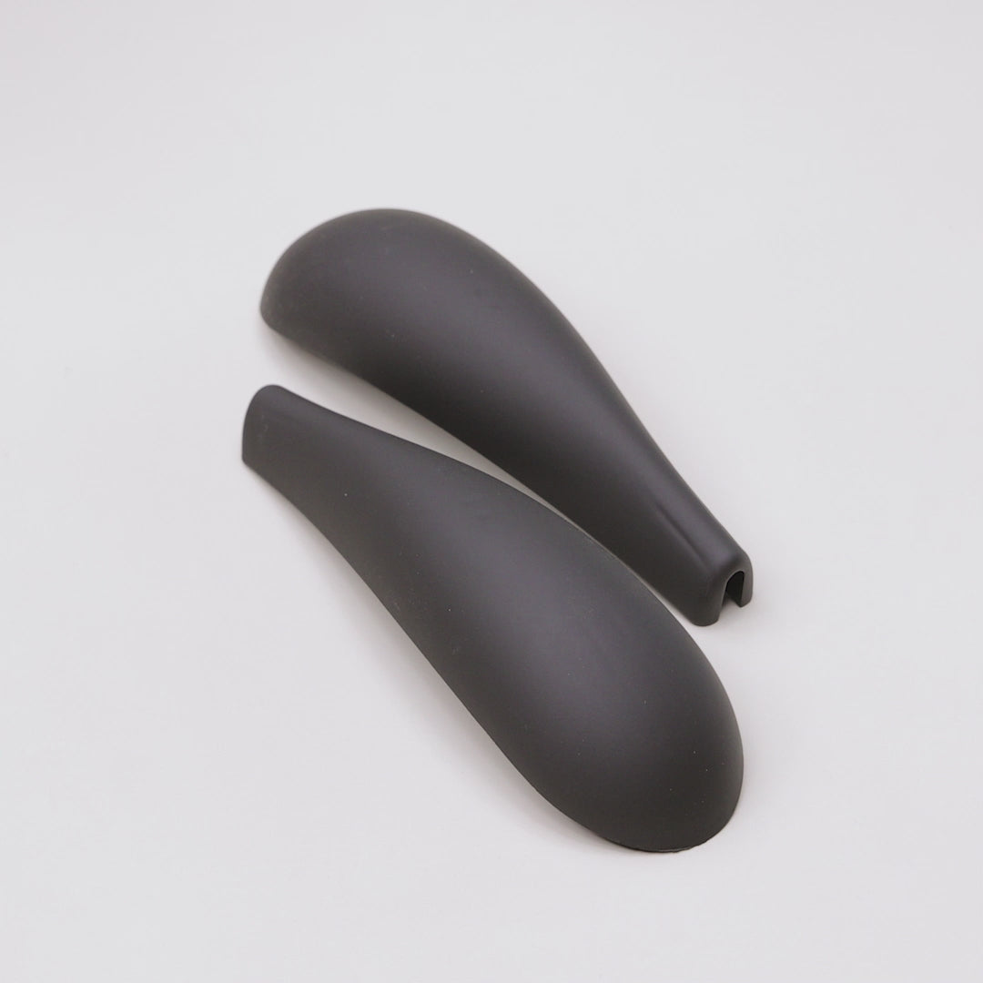 Conjunto 2 Ombreiras de Plástico Emborrachado para Cabide Preto 14,5cm x 3,5cm x 4,5cm - Lyor